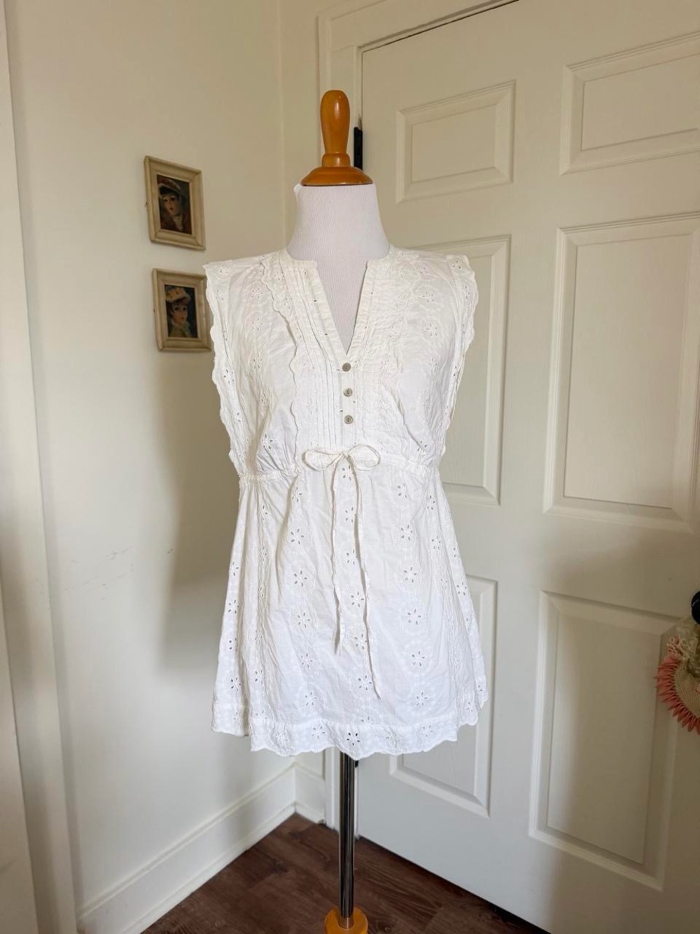 Vintage Feminine White Cotton Eyelet Lace Blouse